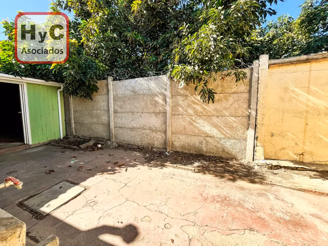 Céntrica Casa en Quillota | 2h1b y Patio - Imagen 12