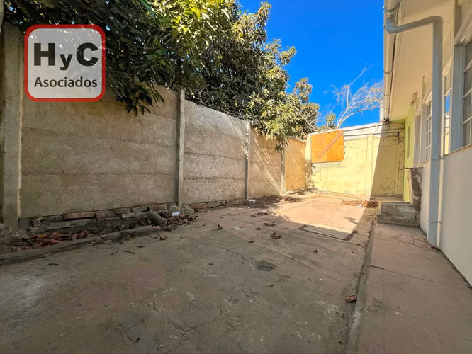 Céntrica Casa en Quillota | 2h1b y Patio - Imagen 9