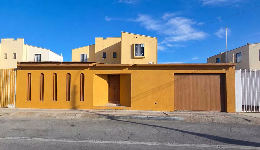 Amplia Casa para Empresas Sector Peuco (178212)