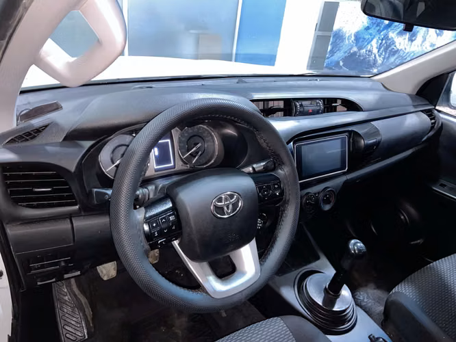 HILUX DX 4X4 TCJC18-SANTIAGO