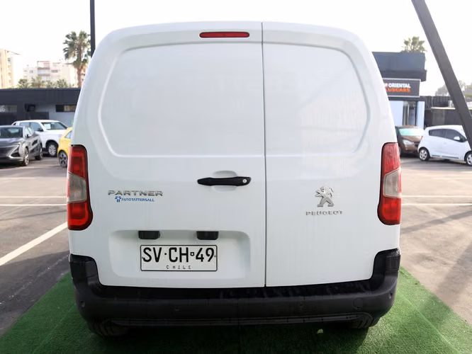 PEUGEOT PARTNER 2023