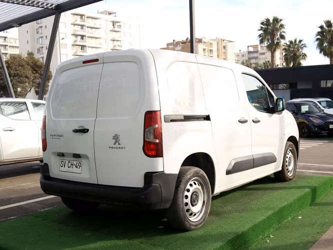 PEUGEOT PARTNER 2023