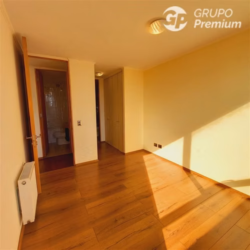 Arriendo dpto. céntrico 2 dorm. 2 baños sup. 56 m2 totales