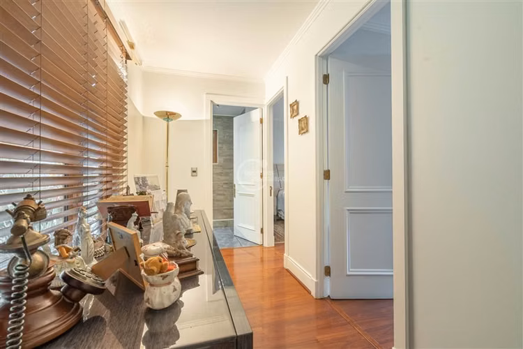 Casa en venta de 6 dorm. en Colina