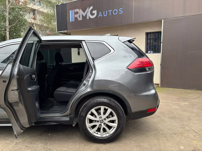 2022 Nissan X-Trail 2.5 SENSE MC 4X2 2ROW CVT AT 5P.
