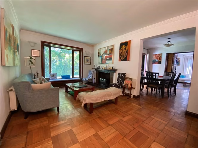 Casa en arriendo de 5 dorm. en Las Condes