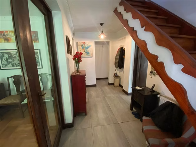 Casa en arriendo de 5 dorm. en Las Condes