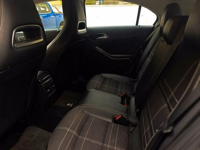 MERCEDES BENZ A 200 BLUEEFFICIENCY AT - 2015 | 2574 - Imagen 18
