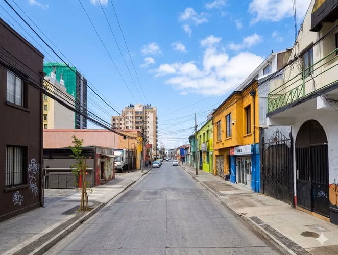 Terreno Comercial en Concepción: Céntrico y con Gran Conectividad