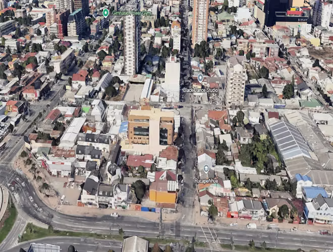 Terreno Comercial en Concepción: Céntrico y con Gran Conectividad