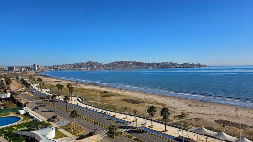 Se arrienda departamento en la Avenida del Mar