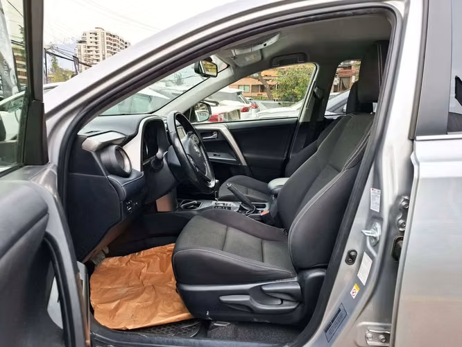 TOYOTA RAV4 2019 - Imagen 12