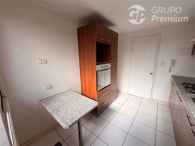 Casa en arriendo de 3D 2B SE Piscina en Ayres de chicureo