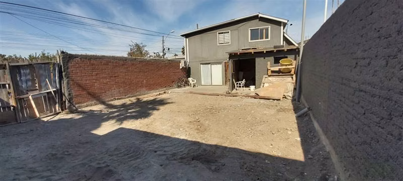 Se vende casa Esquina de 198M2 en la comuna Isla de Maipo