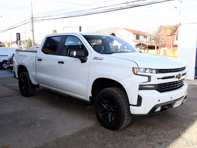 CHEVROLET SILVERADO 2022