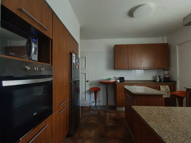 Venta de amplio departamento a pasos de Plaza Vergara en Viña del Mar - Imagen 8