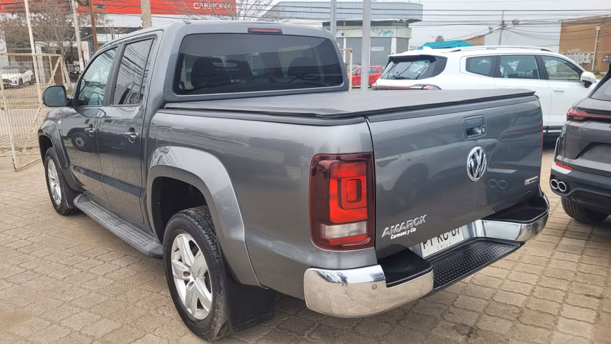 Volkswagen AMAROK HIGHLINE 4X4 FULL AUT. 2.0 • 4WD • Automática • 2021 - Imagen 7