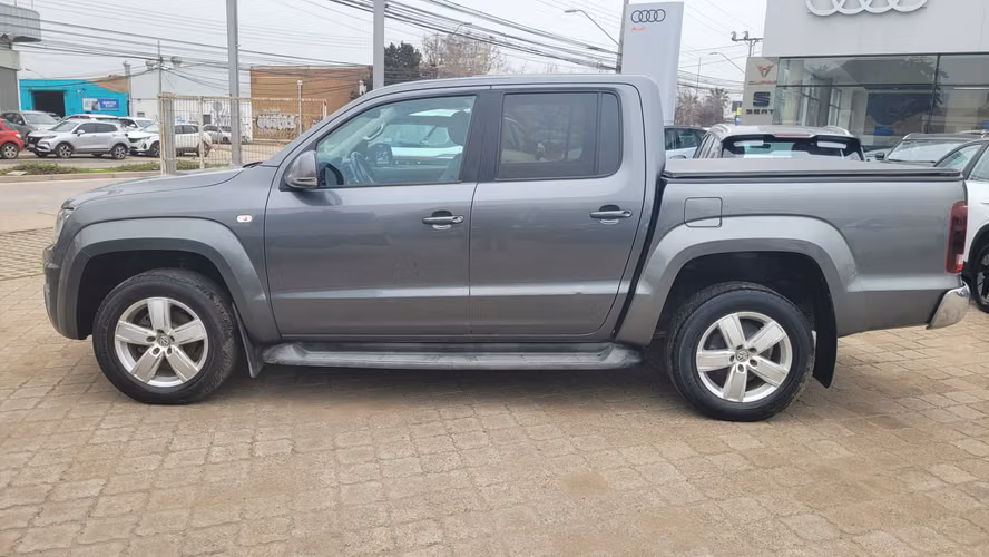 Volkswagen AMAROK HIGHLINE 4X4 FULL AUT. 2.0 • 4WD • Automática • 2021 - Imagen 9