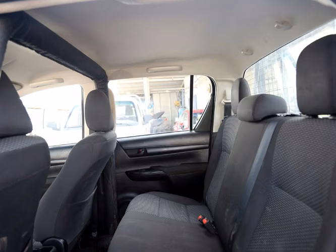 TOYOTA HILUX 2023