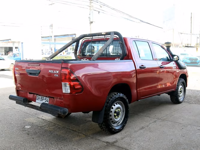 TOYOTA HILUX 2023