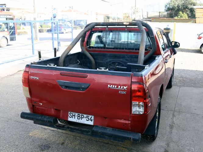 TOYOTA HILUX 2023