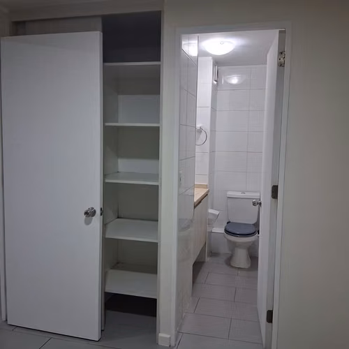 Arriendo departamento  1 hab 1 baño  con bodega frente metro Nubles .Celia Solis 87
