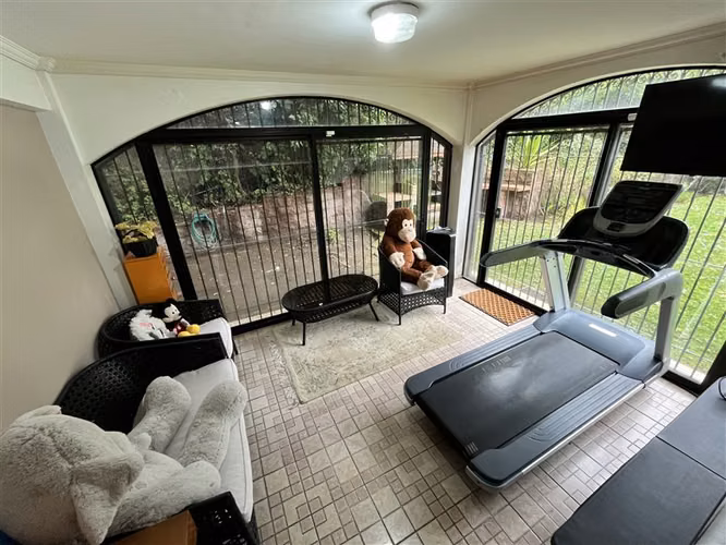 Casa en venta 375 m2 en 745 de terr piscina Concón Montemar - Imagen 31