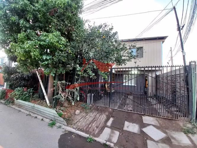 Hermosa Casa Dos Pisos, 5 Dormitorios, 2 Baños, Quilicura.