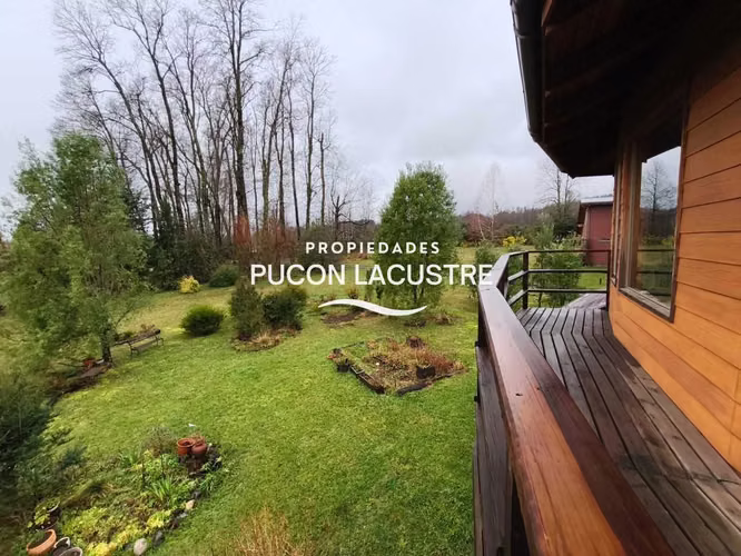 Arriendo Casa Pucón Los Riscos con vista al lago (178285)