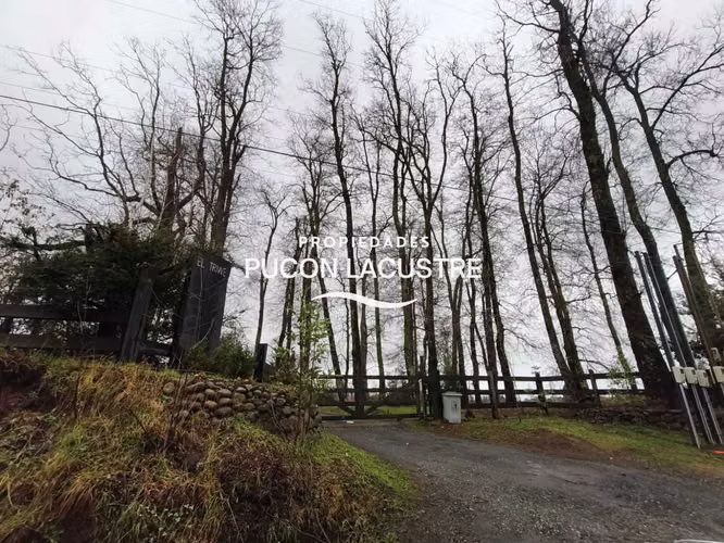 Arriendo Casa Pucón Los Riscos con vista al lago (178285)