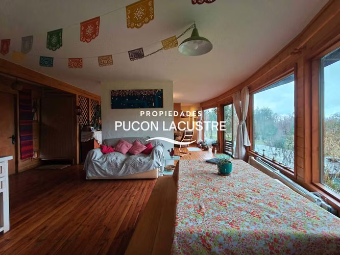 Arriendo Casa Pucón Los Riscos con vista al lago (178285)
