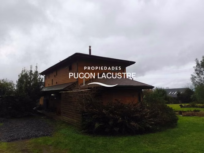 Arriendo Casa Pucón Los Riscos con vista al lago (178285)