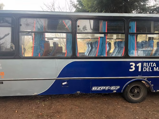 LR Mercedes Benz 915