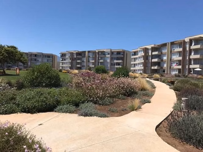 SE ARRIENDA DEPARTAMENTO DE 3 DORMITORIO Y 1 BAÑO, 2  ESTACIONAMIENTOS PRIVADOS,  EN PAPUDO - Imagen 2