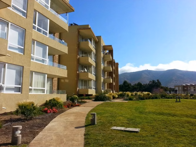 LOMAS DE PAPUDO 4, DEPARTAMENTO EN ARRIENDO,  3 DORMITORIOS Y 1 BAÑO, 2 ESTACIONAMIENTOS