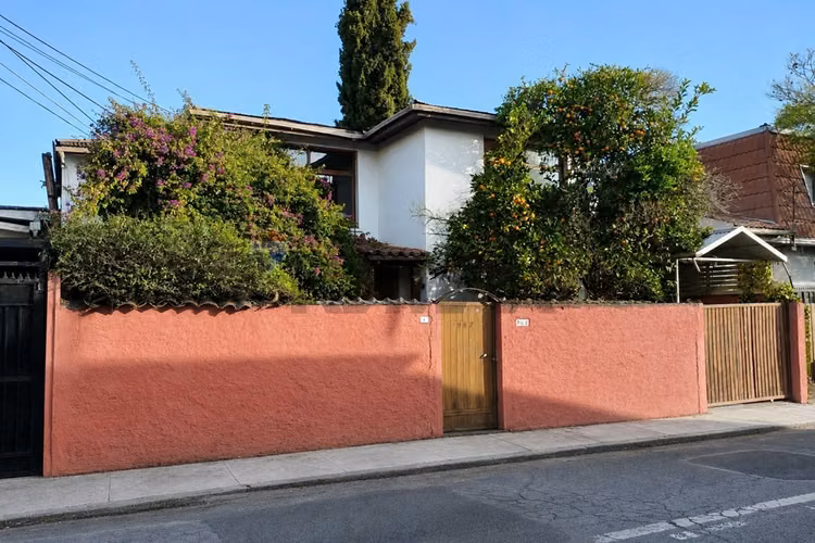 "casa en independencia: confort y buena ubicación