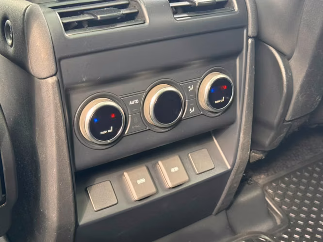 LAND ROVER DEFENDER X-DYNAMIC 110 3.0 AT DIESEL  4X4 2023