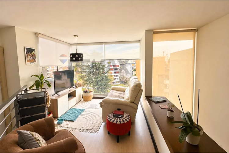 Se vende depto duplex en barrio las lilas