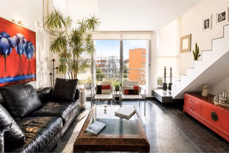 Se vende depto duplex en barrio las lilas