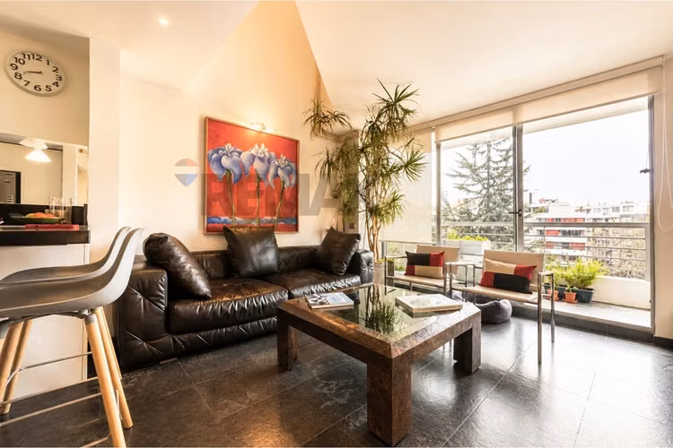 Se vende depto duplex en barrio las lilas