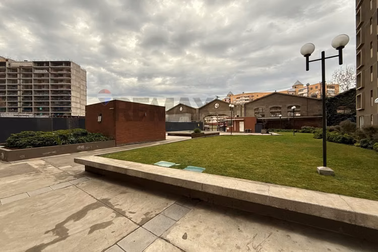 Arriendo dpto 2 dormitorios a pasos del metro