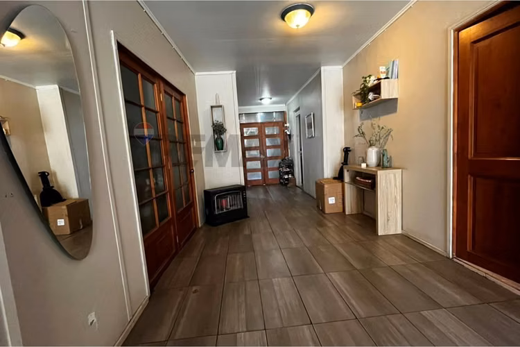 Se vende casa plaza guillermo francke 5d
