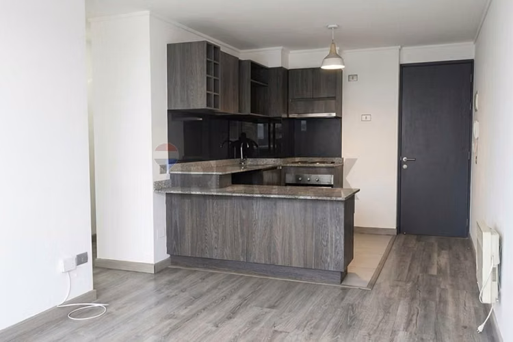 En venta av. vicuña mackenna - universidad