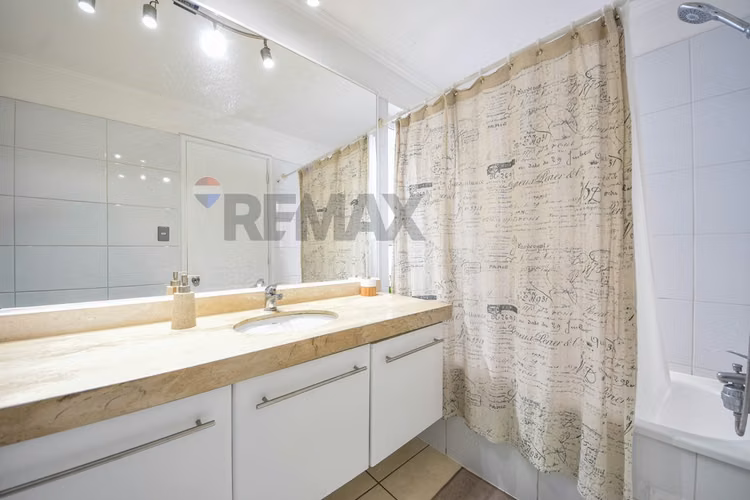 Casa en condominio con piscina calefaccionada
