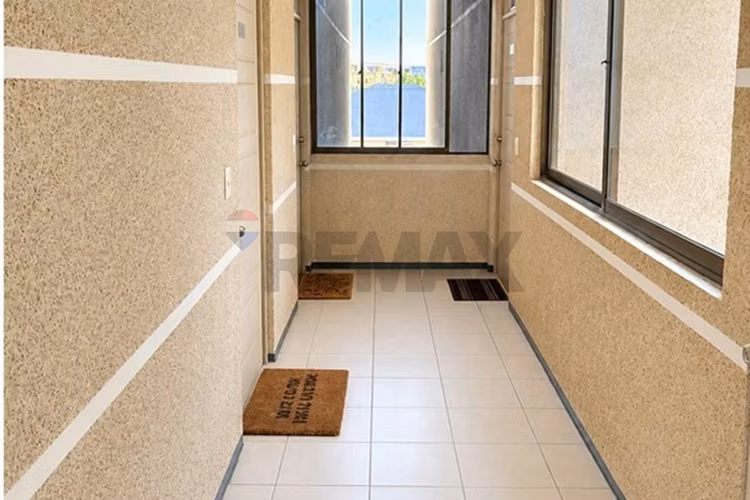 Zona tranquila incluye estacionamiento y bodega