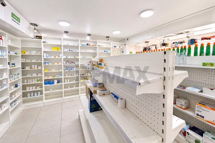 Local comercial en sector de alto flujo