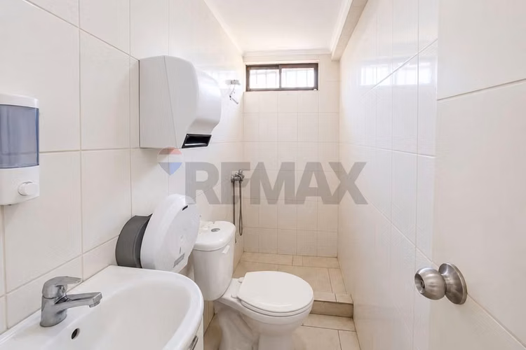 Local comercial en sector de alto flujo
