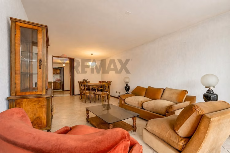 Super precio, dpto 4d+ 3d, para remodelar
