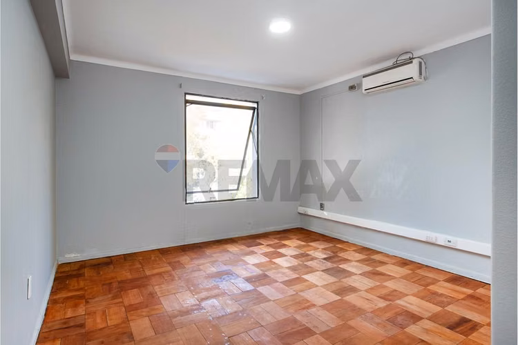 Casa o local comercial