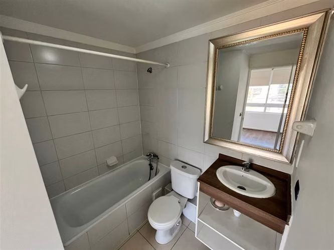 DEPARTAMENTO A pasos Metro Santa Ana - Imagen 10